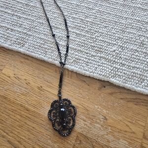 Elegant Black Pendant Necklace